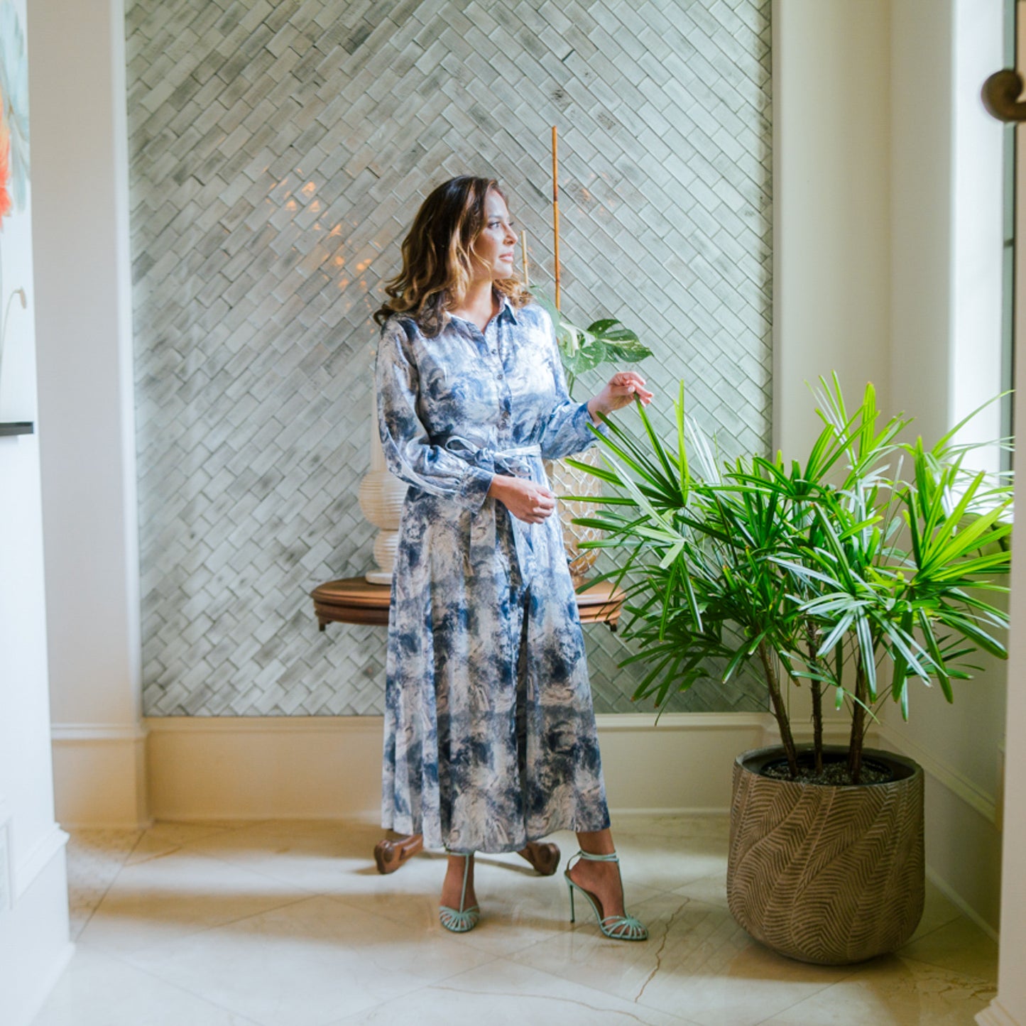 Long Sleeve Maxi Dress Abstract Print Gray