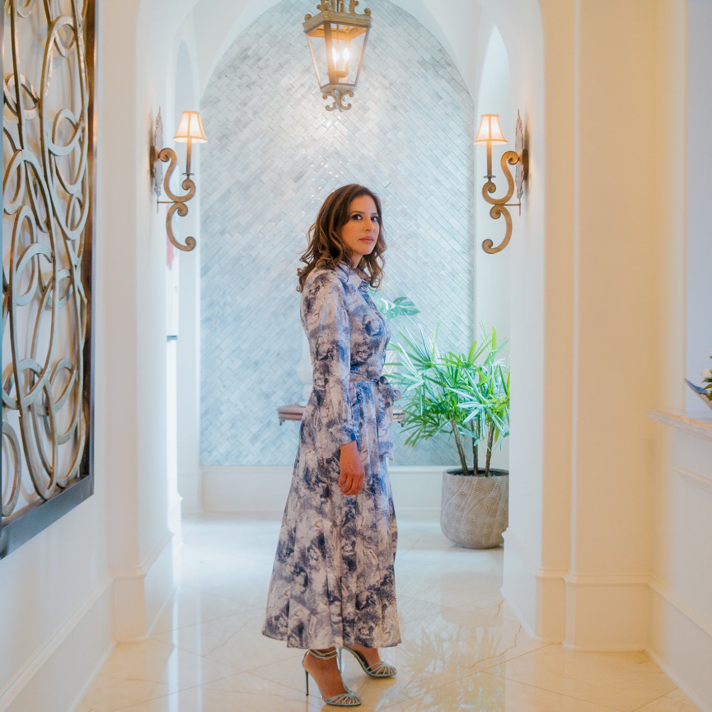 Long Sleeve Maxi Dress Abstract Print Gray
