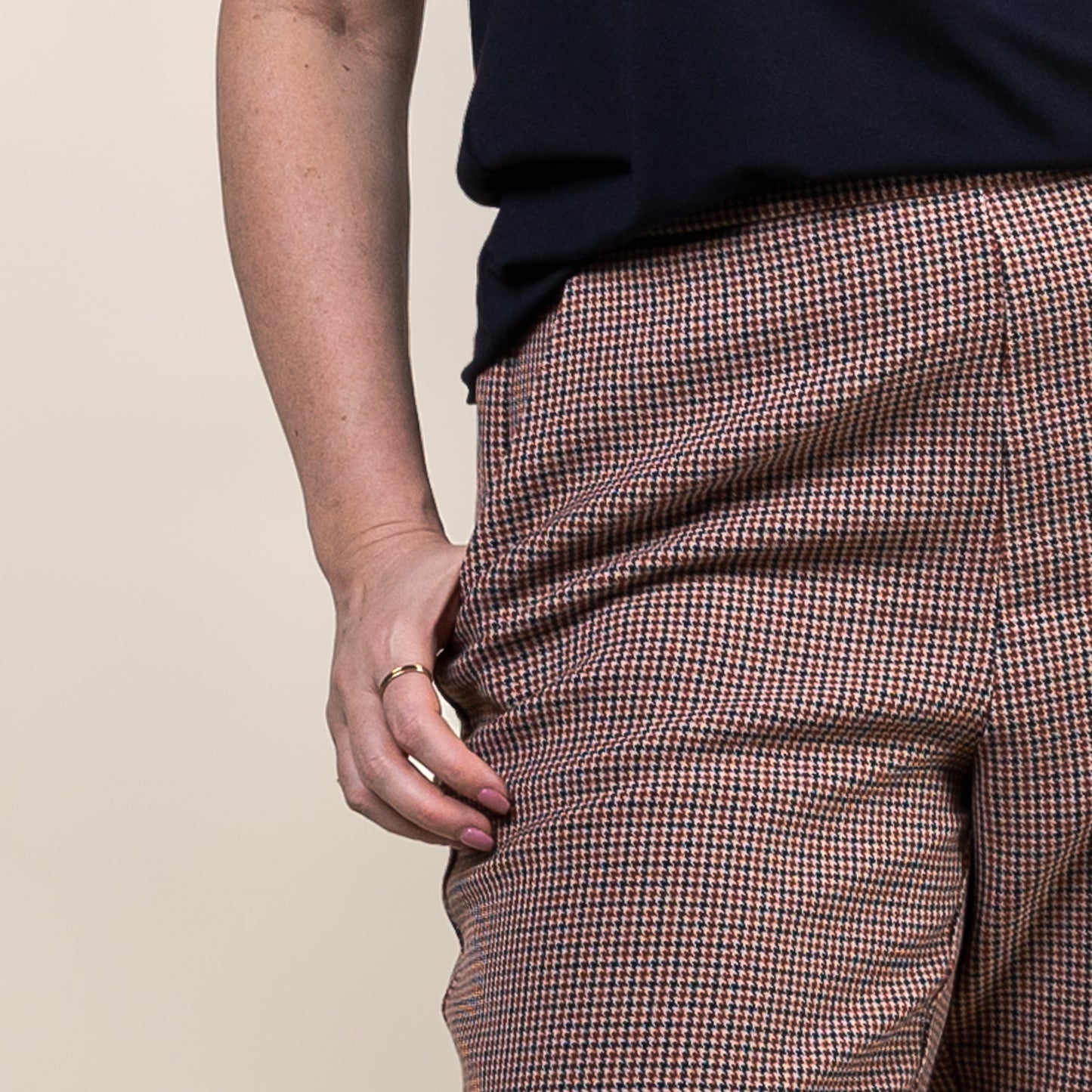 Houndstooth Wide Leg Ankle Pant Brown