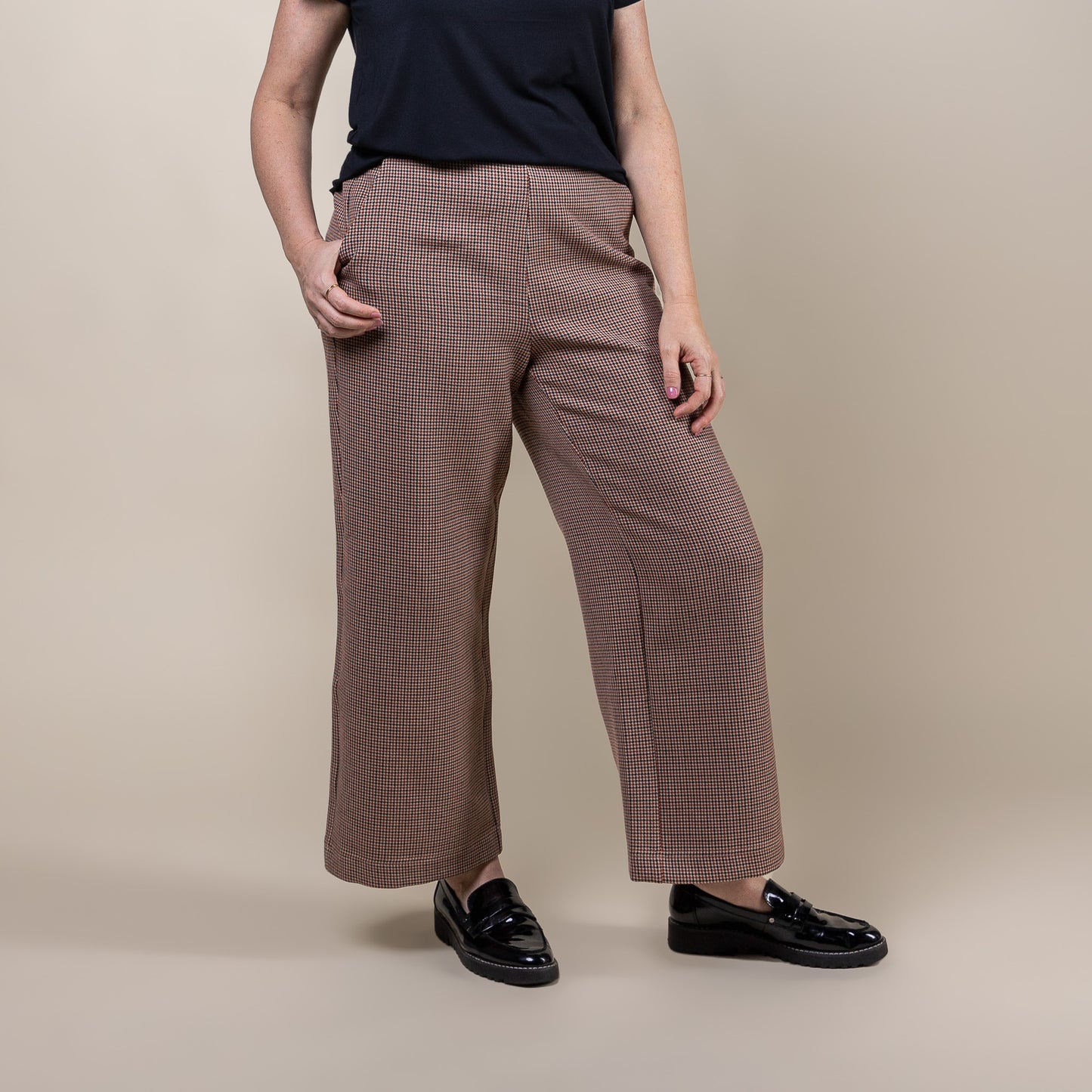 Houndstooth Wide Leg Ankle Pant Brown