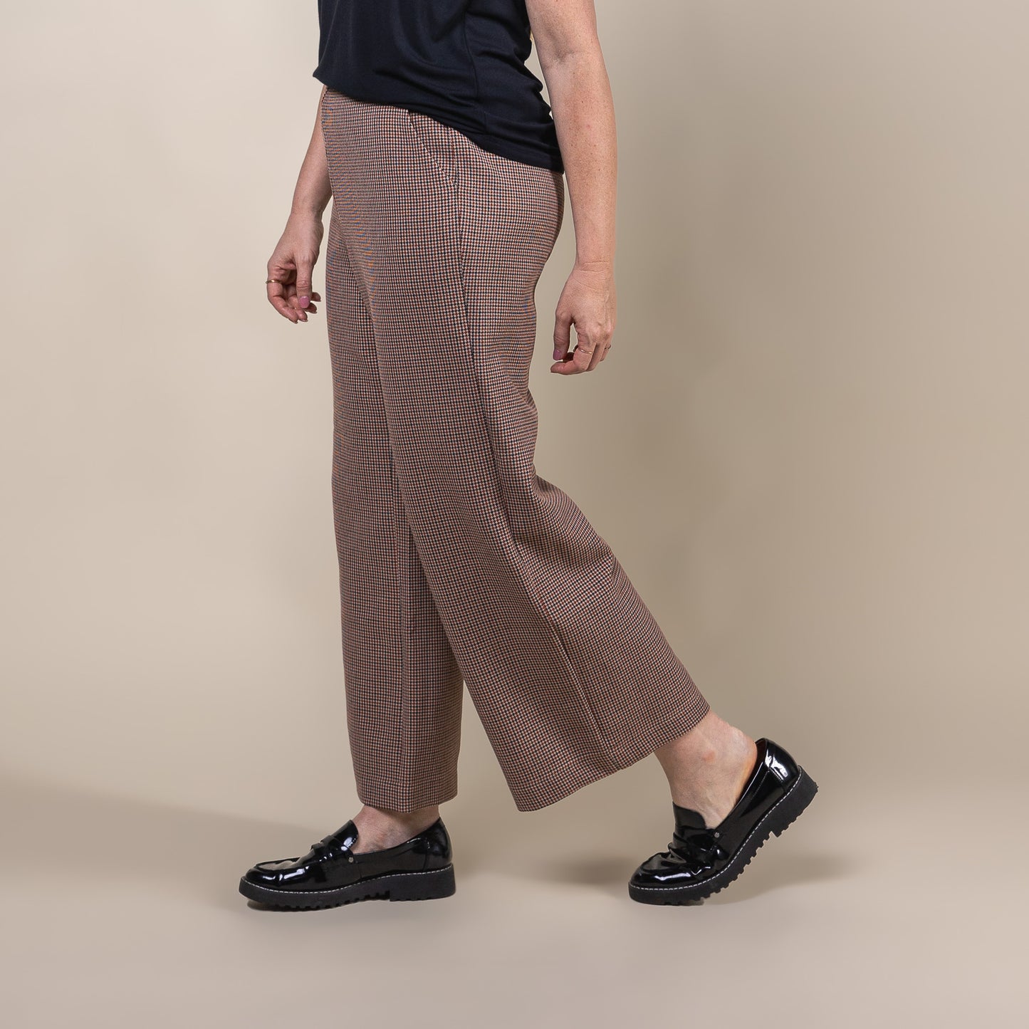 Houndstooth Wide Leg Ankle Pant Brown