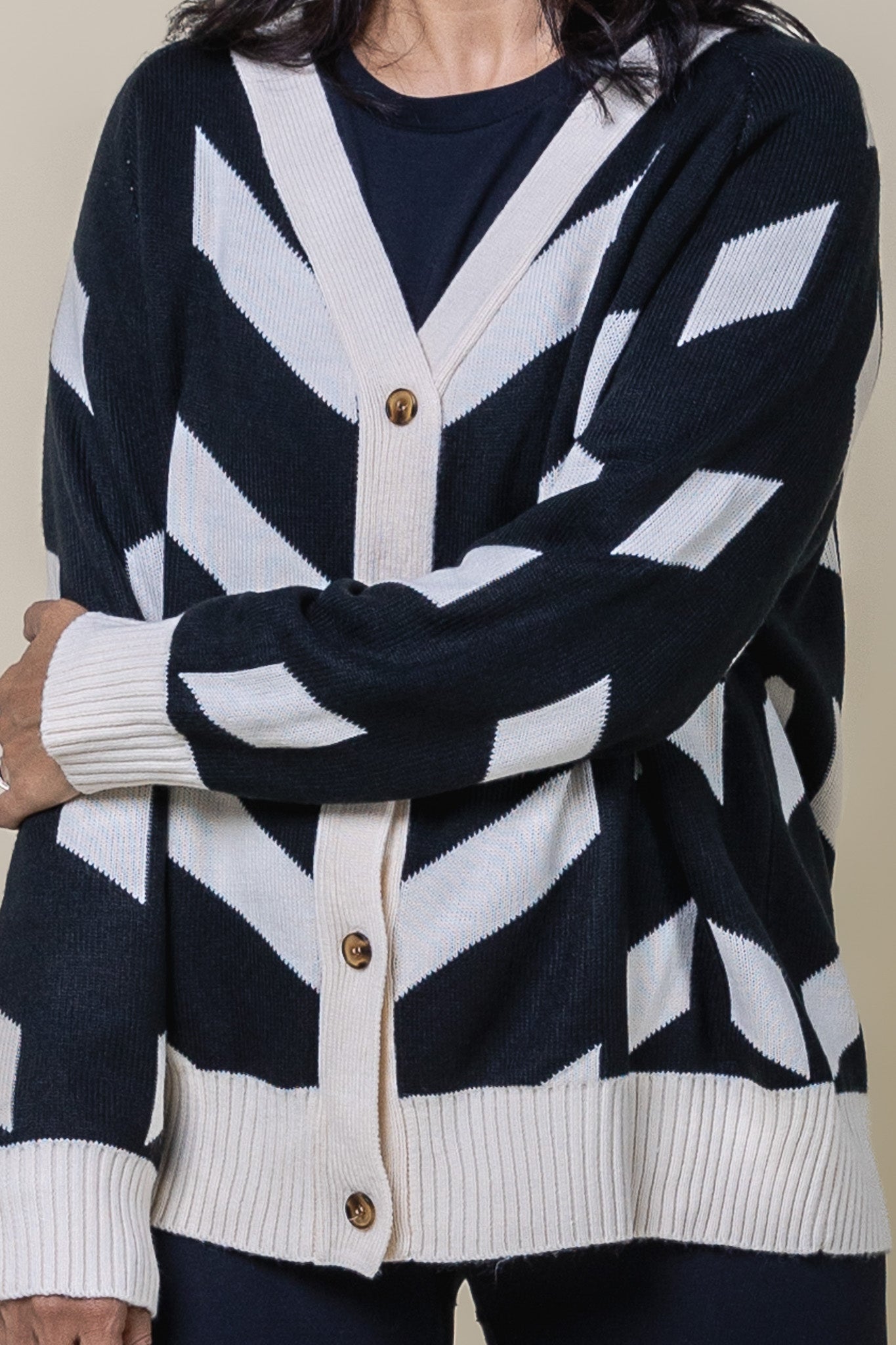 Graphic Cardigan Black Ivory